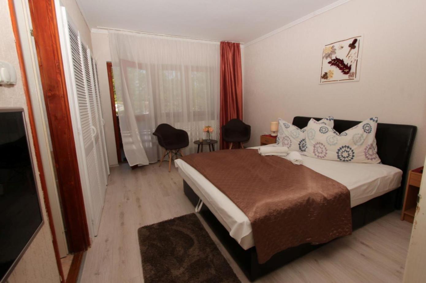 Ariel Apartmanok Шіофок Екстер'єр фото