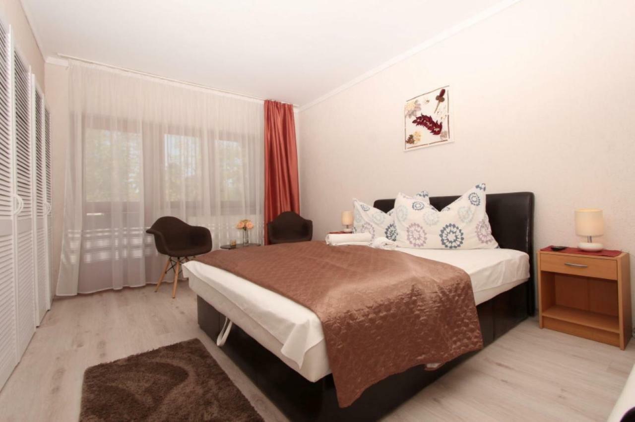 Ariel Apartmanok Шіофок Екстер'єр фото