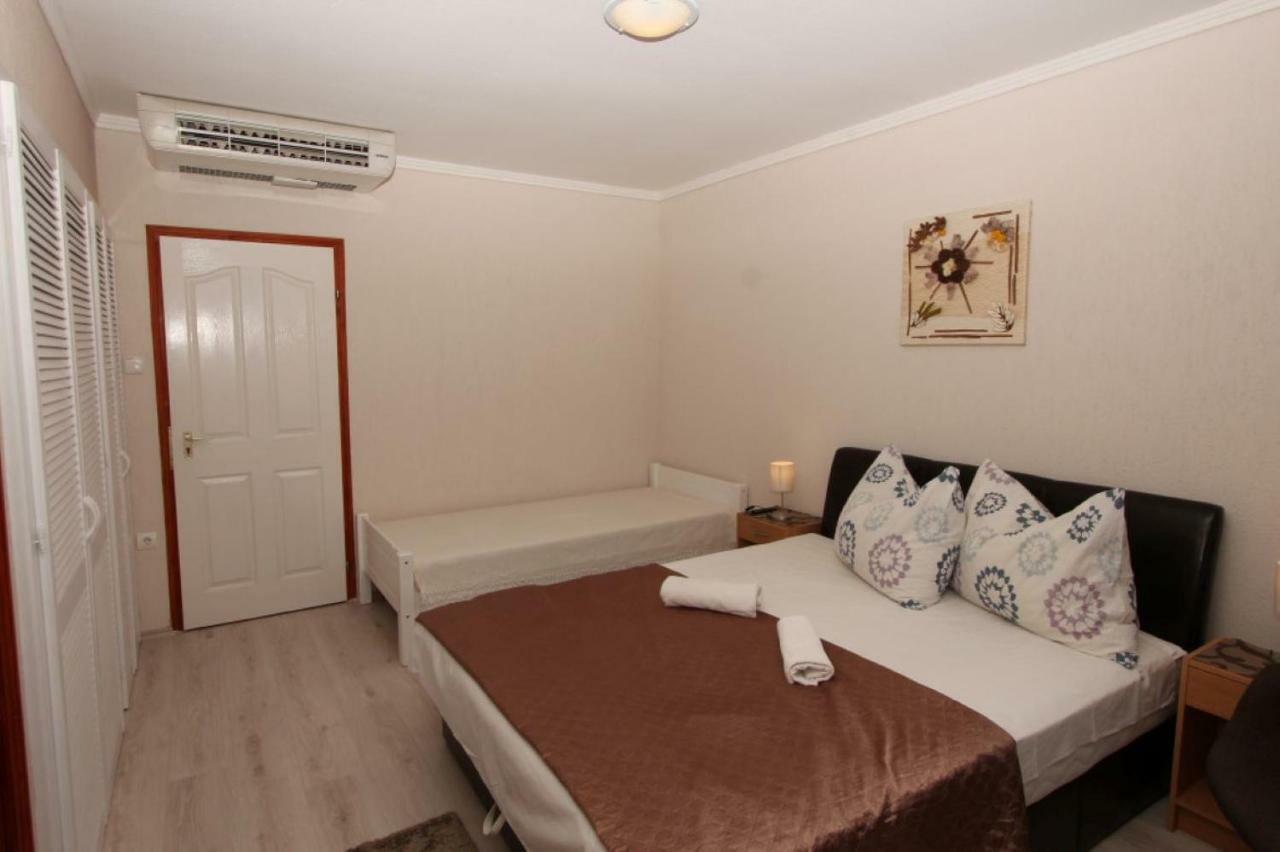 Ariel Apartmanok Шіофок Екстер'єр фото